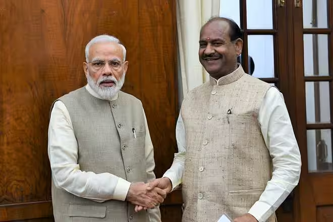 Weekly Magazine In India